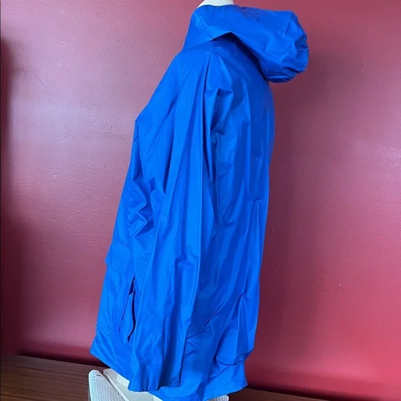 Like new Blue Hooded Misty Harbor rain coat - Picture 8 of 14